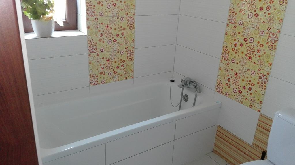 Pokoje Typu Studio Sosnowiec Esterno foto