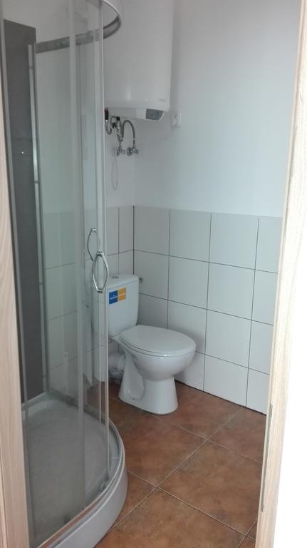 Pokoje Typu Studio Sosnowiec Esterno foto