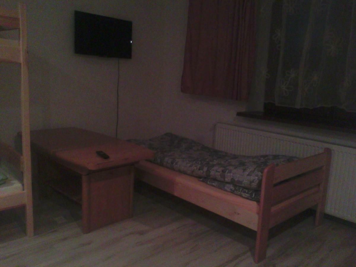 Pokoje Typu Studio Sosnowiec Esterno foto